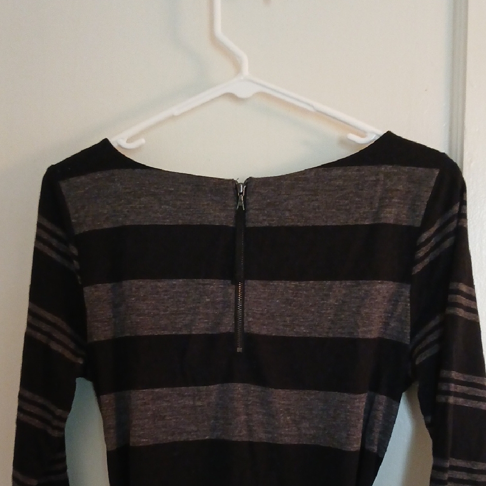 LOFT Black and Gray Tunic with Bateau Neckline - Picture 8 of 10